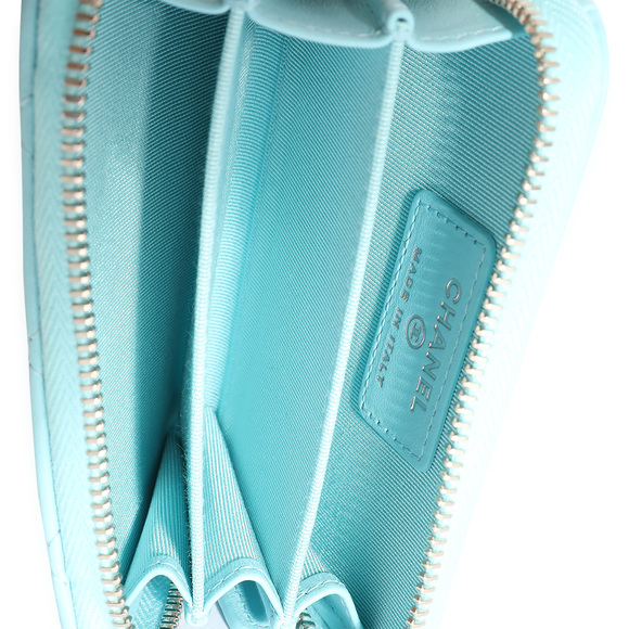 Chanel Light Blue Quilted Lambskin Zippy Card Holder Wallet - Picture 2 of 6